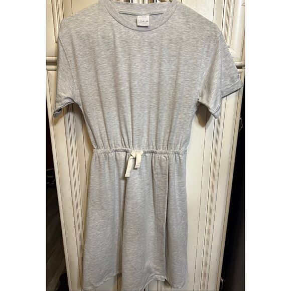 Zara Girls Short Sleeve Elastic Waist Wrap Skirt T-Shirt Dress Gray Size 11-12 - Picture 1 of 13